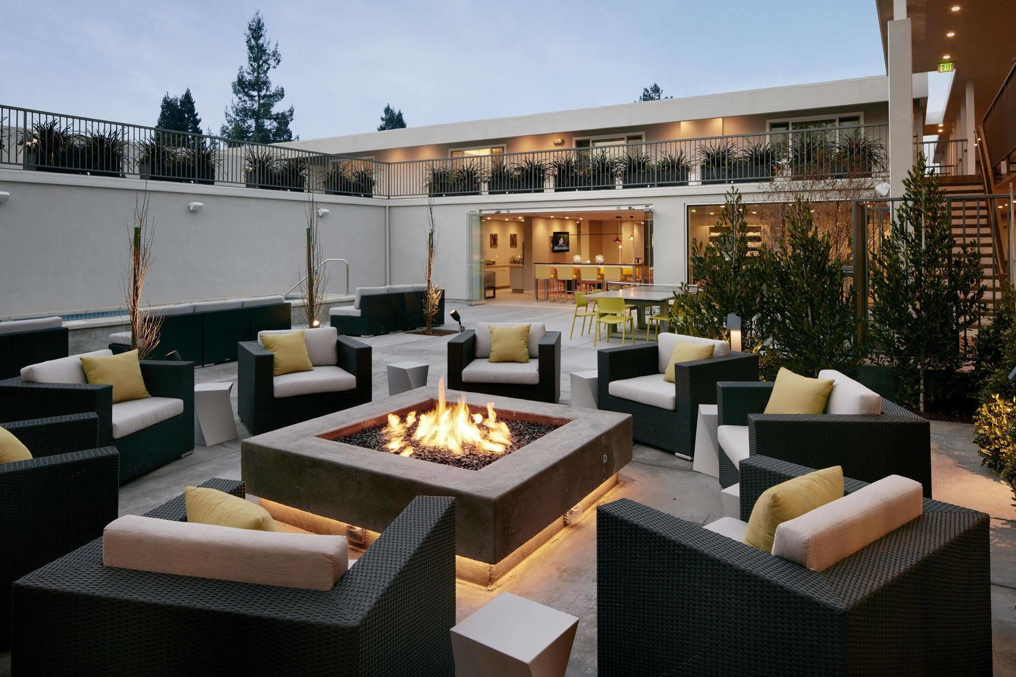 Hotel Lucent Menlo Park Ngoại thất bức ảnh